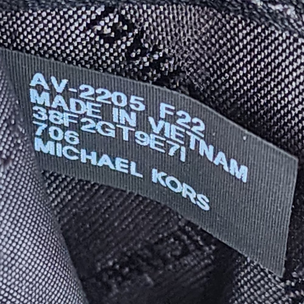 Michael Kors Jet Set Medium Tote SET - Picture 9 of 11